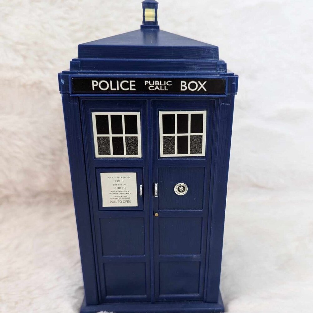 Doctor Who 50th Anniversary Collector's Edition Yahtzee - Unused without box